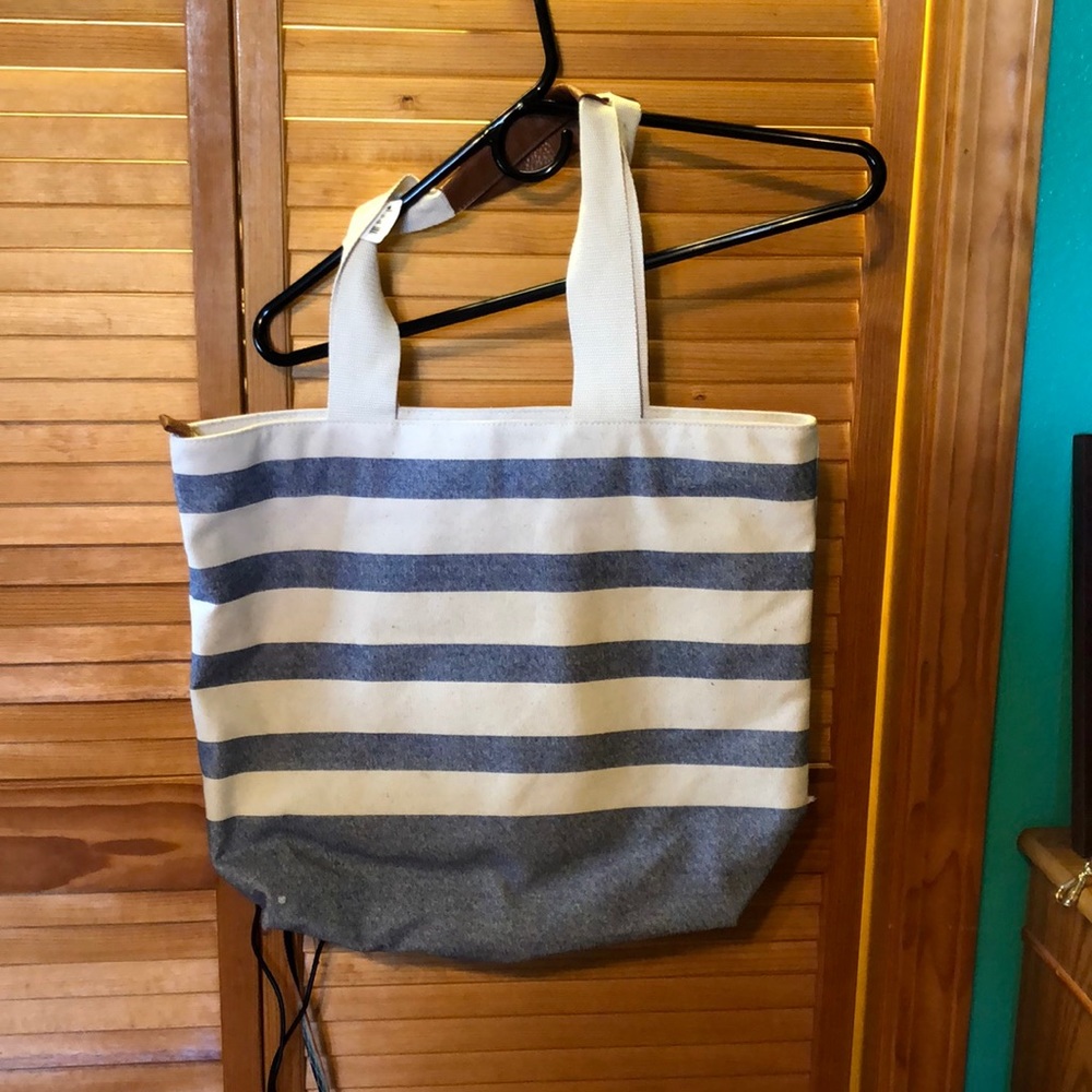 Beach tote